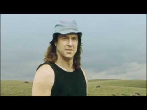 fred dagg -  traditional air