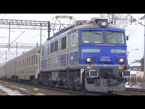 (Rp1) Świeża EP07-541 z opóźnionym o 80 minut IC 3802 "Matejko" w Częstochowie Stradom