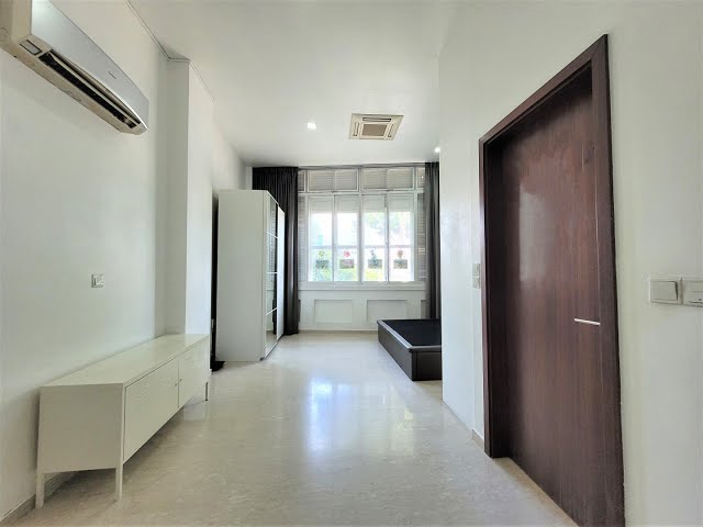 undefined of 377 sqft Condo for Sale in Heritage East