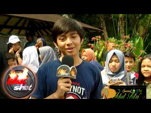 Syuting di Bawah Guyuran Hujan, Angga Teringat Kampung Halaman - Hot Shot 10 Juli 2016