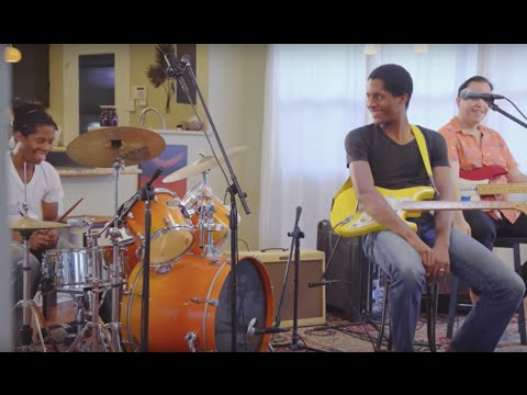 Ron Artis II and The Truth - The Truth (HiSessions.com Acoustic Live!)