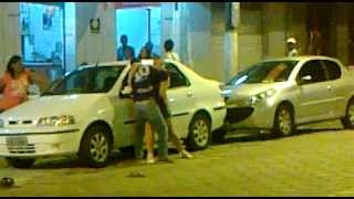 preview picture of video 'Mulher VS Homem............. (Praça do Porto em Alem Paraiba - MG)'