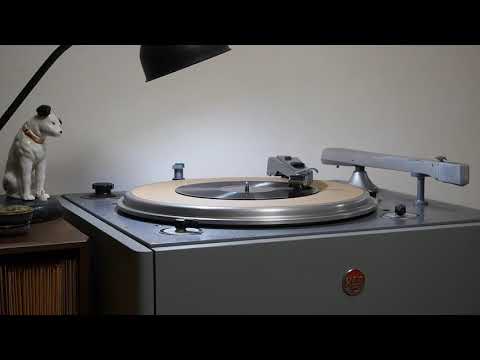 Cuddle Up Blues / The Virginians