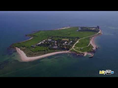 L'île Tatihou dans le cotentin en vue aérienne
