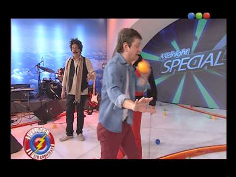 Midnight, Tomás Jones "Sex Bomb" - Peligro Sin Codificar