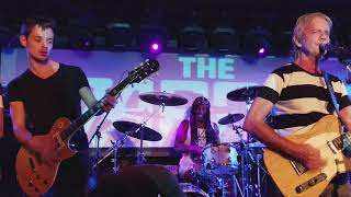 The Vapors "Trains" Live at The Mercury Lounge, NYC, NY 10/19/18