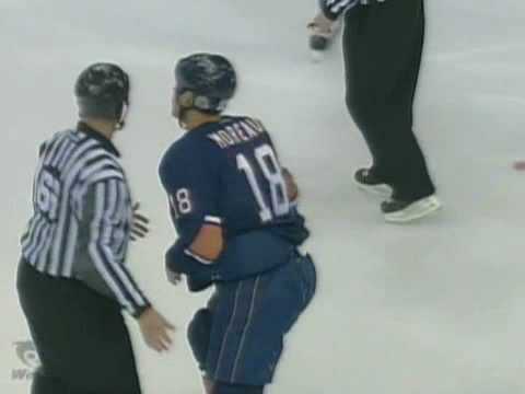 Jordin Tootoo vs Ethan Moreau Dec 28, 2008