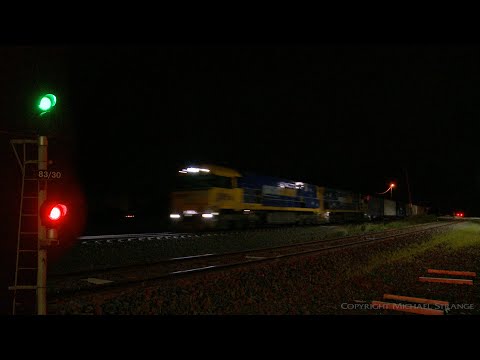 5MA5 Pacific National Container Freight Train - PoathTV Australian Railways
