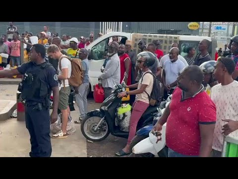 Video Thumbnail: Gas pumps empty in cyclone-ravaged Mayotte shantytown | AFP