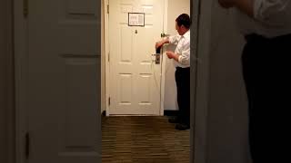 A cool Life hack to open up a Electric hotel room door on shabbos with no Halacha problems