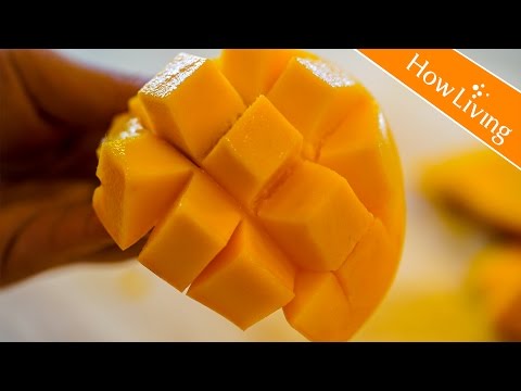 【料理秘訣】快速芒果丁切法小技巧 How To Cut A Mango│HowLiving美味生活 | 矽谷美味人妻 Video