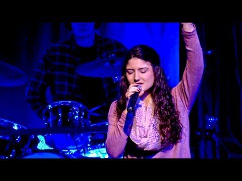 I Am No Victim (featuring Madeline Hitt) - Mulder Worship