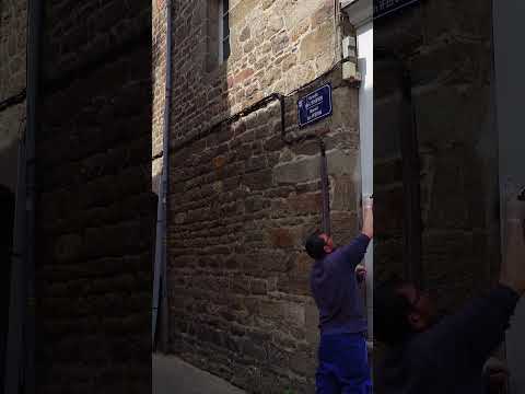 Magnifique rue à Guingamp!  #vlogbretagne #bzh @LePetitPedestreYt