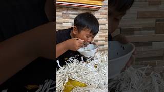 Download lagu Terciduk sosok di balik pemain Can Macanan sedang makan baso mp3 Download lagu Terciduk sosok di balik pemain Can Macanan sedang makan baso mp3