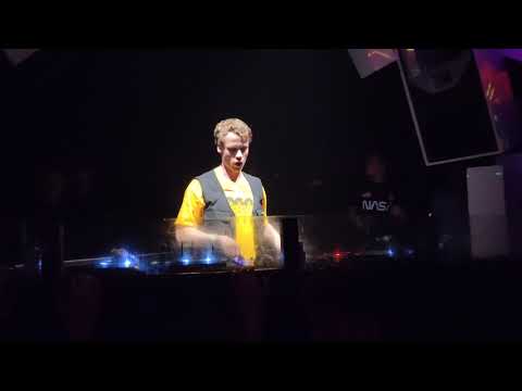 Maddix  - My Spine is Tingeling played at Bootshaus Revealed Night 14.12.2019