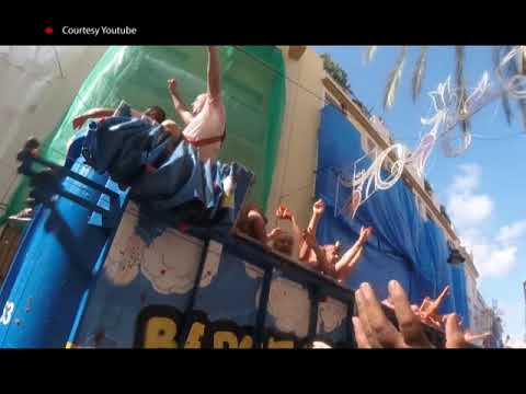 TRADISI LA TOMATINA - SPANYOL