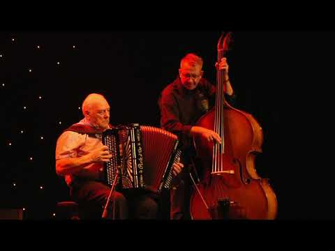 Roger Pluymers - Medley:   Du bist nicht allein - Ganz in weiss - Blue Spanish eyes