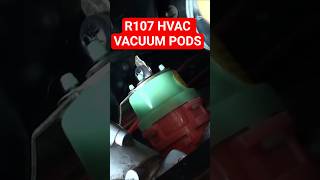 R107 - test i wymiana siłowników podciśnieniowych HVAC w 560SL