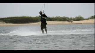 preview picture of video 'kitesurfing in kalpitiya'