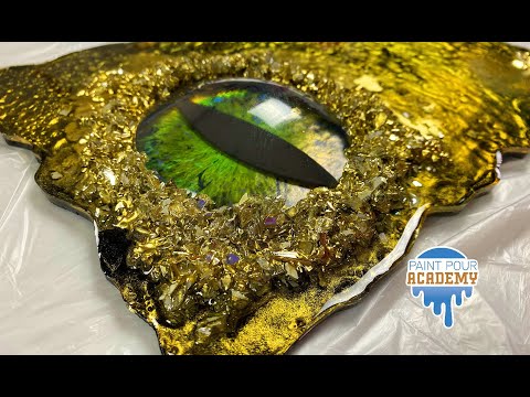 How I Created a Shiny Dragon Eye Resin Tray!
