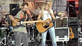 Pauline Reese - Cowboy Way (Live at Farm Aid 2006)