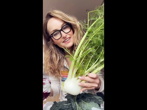 How to Make Giada's Flavor-Packed Chopped Kale Salad