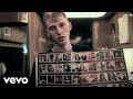 Videoklip Machine Gun Kelly - See My Tears s textom piesne