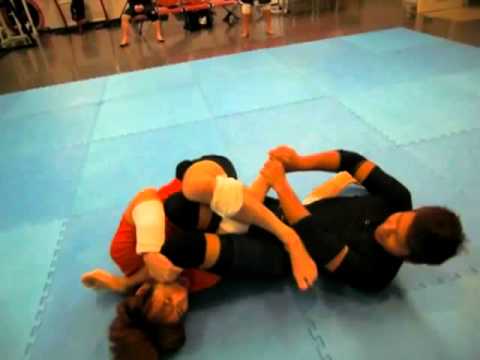 尼崎　総合格闘技ジム　ＢＭＣ　2013年11月26日（火）マススパーリング2