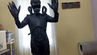 Alien Premium Xenomorph Costume from HalloweenCostumes.com