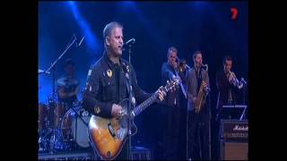 Jon Stevens - Hold On (live at the Good Friday Appeal Super Show)