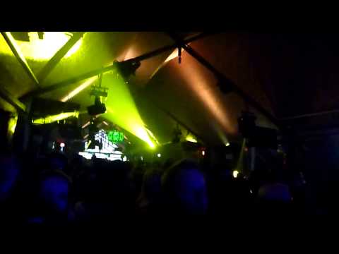 Guy Gerber @ Warung / 20 abr 2011 - Part 29 of 42