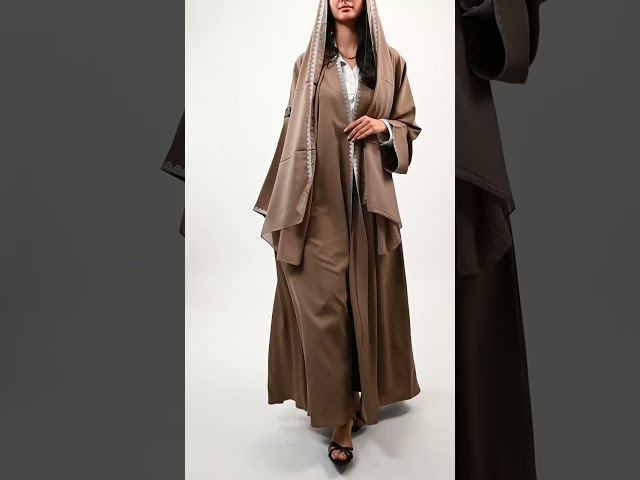 عباية انترنت بني بتطريز ابيض