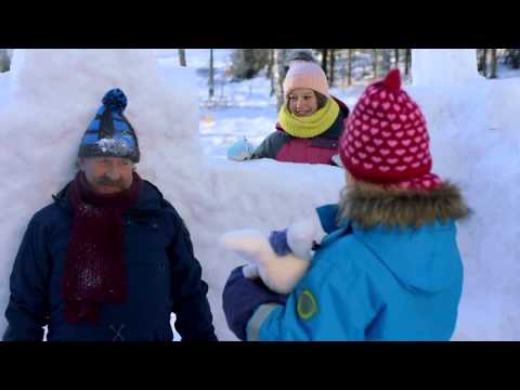 Casper and Emma - Winter vacation - Snowballs