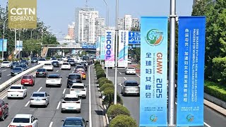 Invitadas de la Conferencia sobre la Mujer aplauden el discurso de Xi Jinping