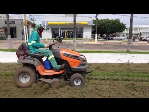 A Prefeitura Municipal trabalha incansavelmente para manter a cidade limpa, além do 5º Mutirão de limpeza, está sendo feito a manutenção no gramado às margens da Br 364 que passa no perímetro urbano.