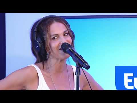 Live - Elisa Tovati revisite «Ma drôle de vie» de Véronique Sanson