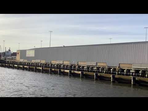 QUBE Logistics Building