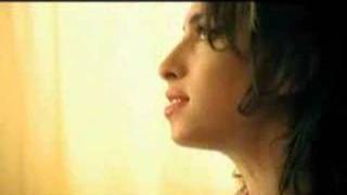 Tears Dry on Their Own - Amy Winehouse (new clip)