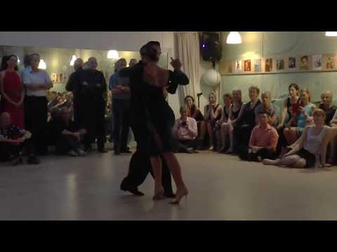  Fausto Carpino  and  Stephanie Fesneau  are  dancing  to  the  milonga  "  Campo Afuera  "  by  Rodolfo Biagi