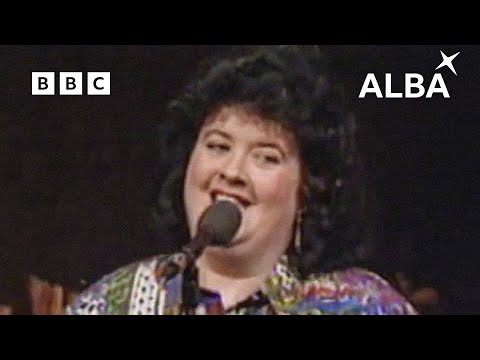 Cathy Ann MacPhee - Bidh Màiri Ruadh A' Dannsa A-nochd | Tuath Cheòl Le Ruairidh Gray | BBC ALBA