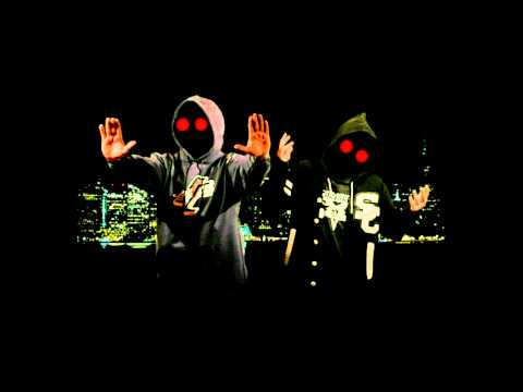 Loo & Placido - Killing in the Name of Mr. Bombastic