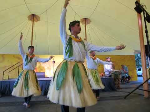 Hālau Nā Kamalei O Līlīlehua - "Kākuhihewa" Hula