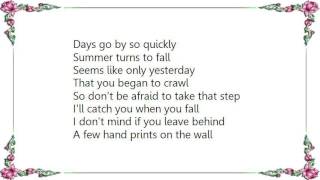 Kenny Rogers - Handprints on the Wall Lyrics