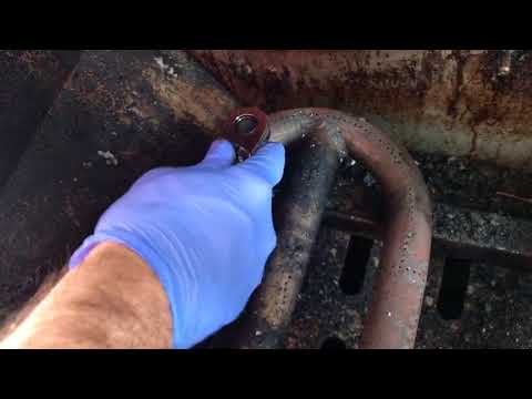Changing a burner in a Sedona by Lynx Grill