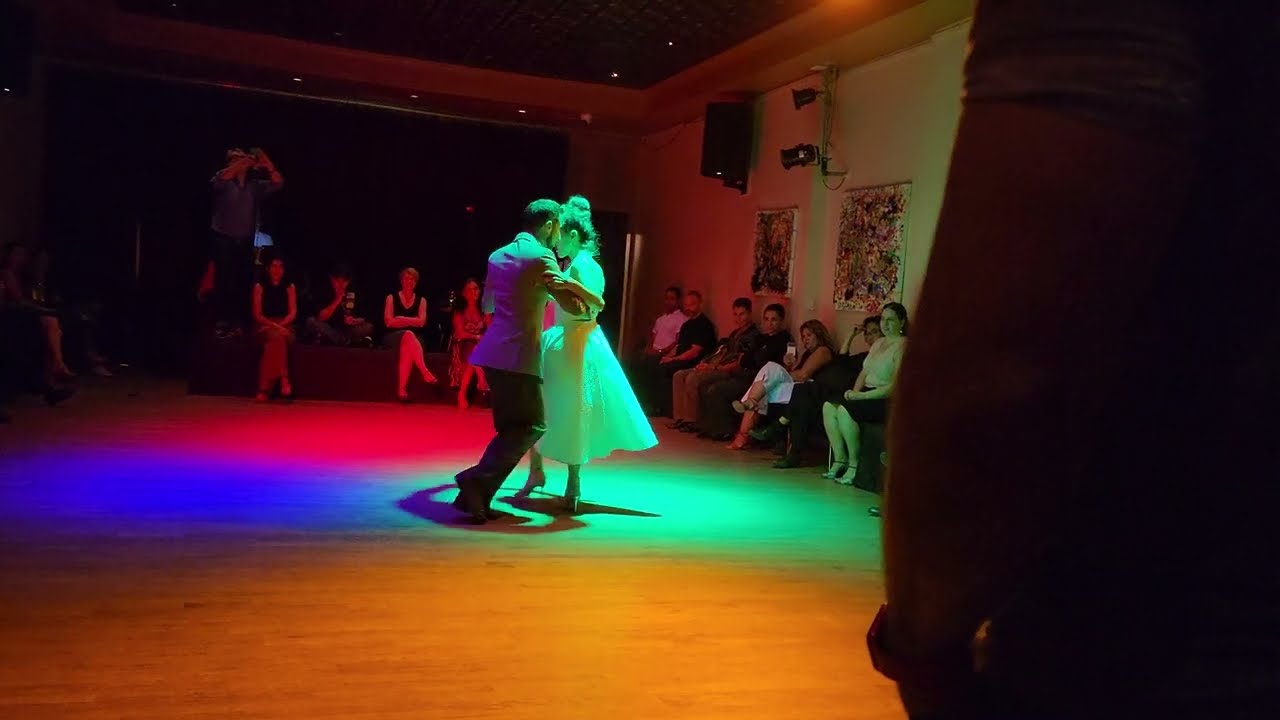 Video thumbnail for Argentine tango: Maria Elena Ybarra & Matías Iriarte - Tierrita