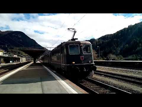 Re 4/4 11161 Fotozug von Bellinzona-Erstfeld