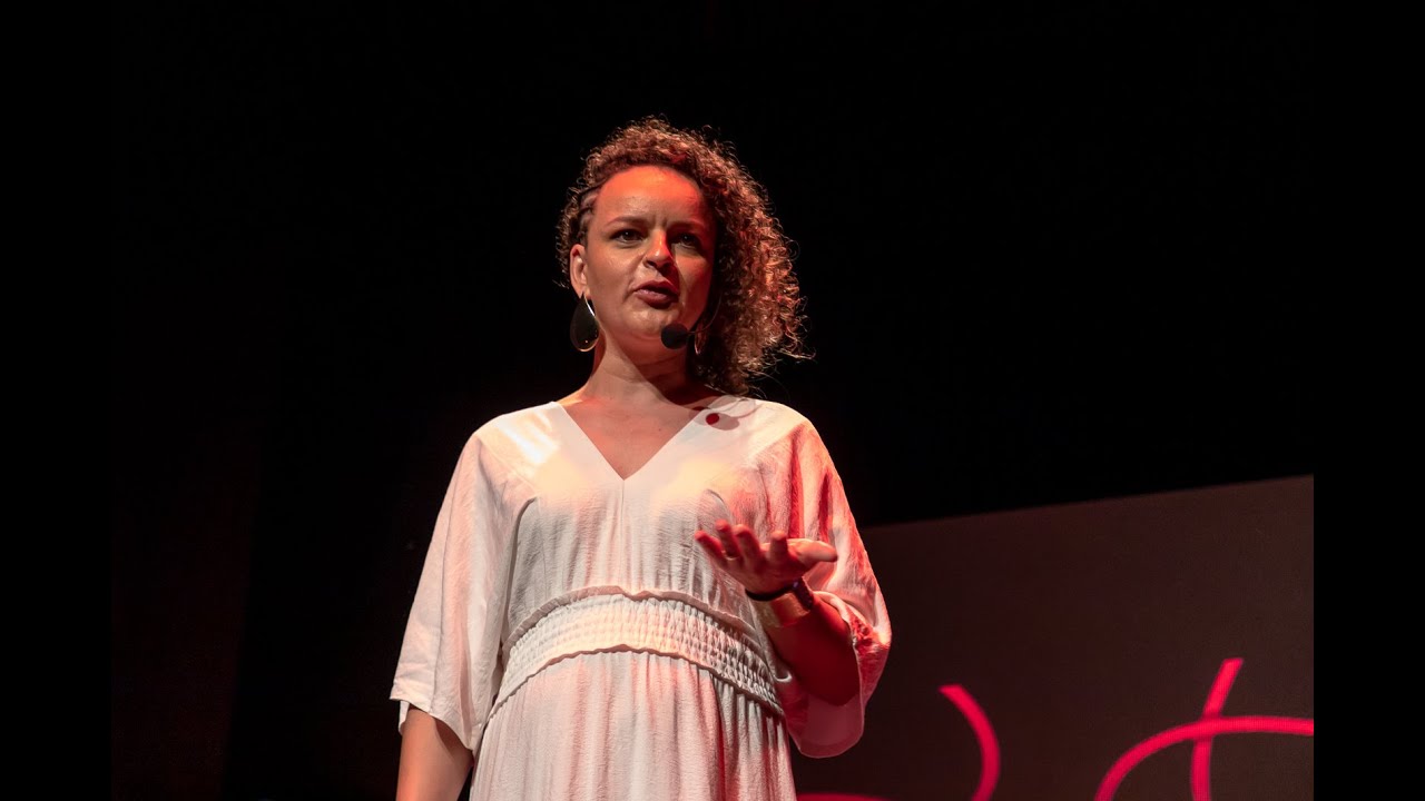 Meu quintal é a rua | Fernanda Cordeiro | TEDxJacareí