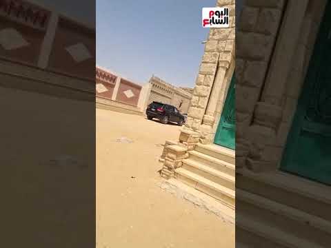 مباشر.. أحمد السعدني يزور قبر والده فى أول جمعة بعد وفاته