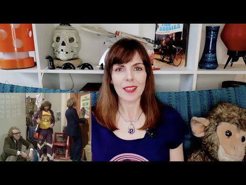 Reviewing 'The Goodies' - S3.01 'The New Office'