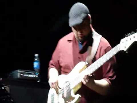 Scott Henderson 2012 Neuquen Argentina - Travis Carlton Bass solo